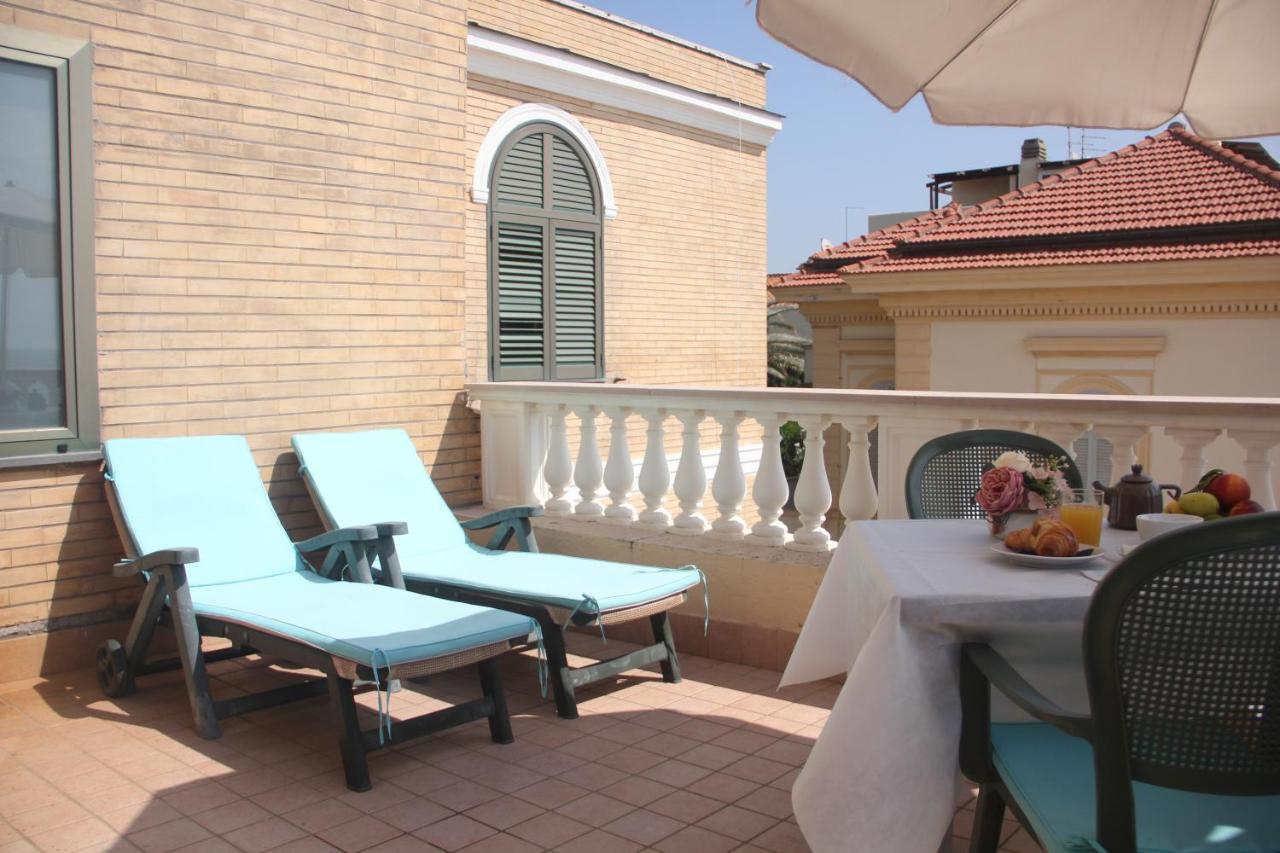 Villino Gregoraci Relais Bed & Breakfast Santa Marinella Exterior photo